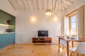 Cozy Porto Studio: Perfect Location & Comfort