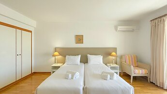 Poolside Bliss T1 Hsrentals Vilamarina