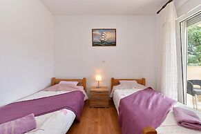 Bright Apartment in Medolino