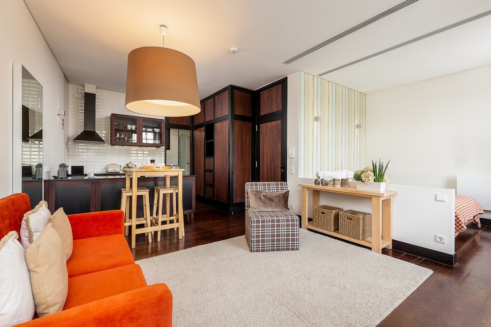 Studio Apartment Next to Clerigos Tower