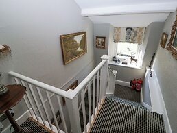 Raise View House