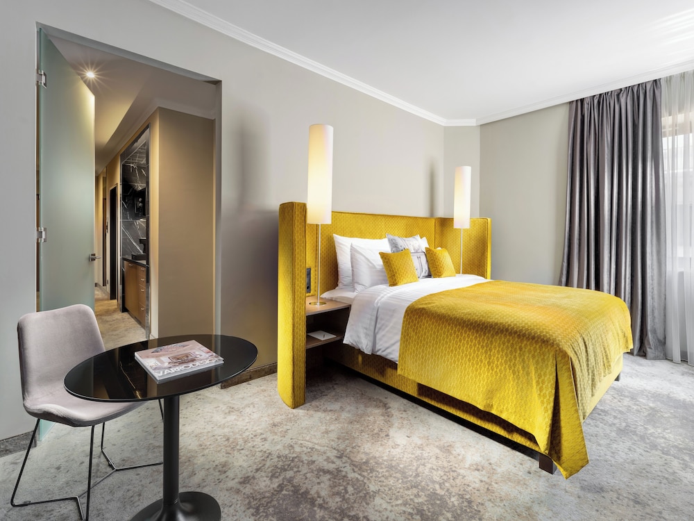 Mamaison Hotel Chain Bridge Budapest