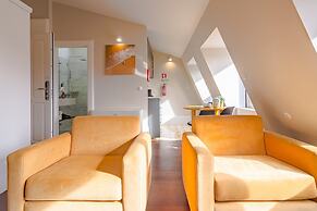 City-center Apartment With Modern Comforts
