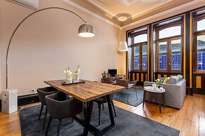 Spacious Modern Apartment in Porto