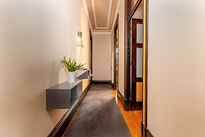 Spacious Modern Apartment in Porto