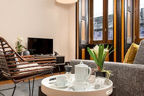 Spacious Modern Apartment in Porto