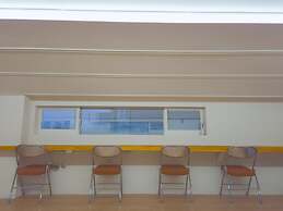 82 Capsule Hotel
