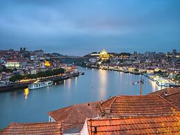 Charming Porto Studio - Central & Cozy