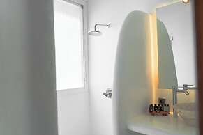 lilium rooms