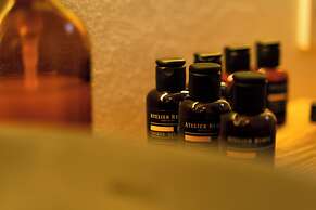 lilium rooms