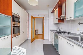 Stylish Stay in Lisbon-Scenic Views