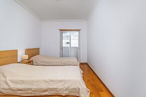 Stylish Stay in Lisbon-Scenic Views