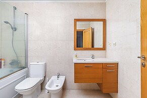 Stylish Stay in Lisbon-Scenic Views