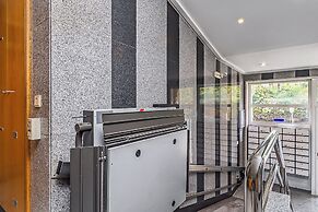 Stylish Stay in Lisbon-Scenic Views