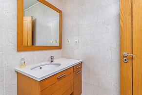 Stylish Stay in Lisbon-Scenic Views