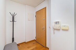 Stylish Stay in Lisbon-Scenic Views