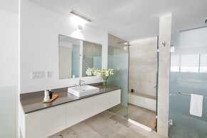Oceana by Corax Management