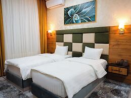 Avant Wellness Hotel Tashkent Pool&Spa