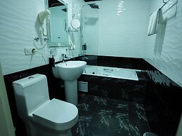 Avant Wellness Hotel Tashkent Pool&Spa
