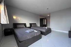 Emerald Hotel Chonburi