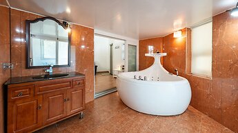 Gapyeong Solle Spa Pension