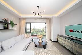 Loocid Apartments at Astoria