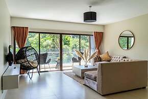 Loocid Apartments at Escada