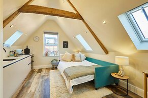 Host Stay Vinegar Loft