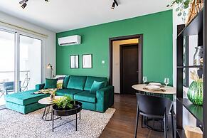Harbor Apartments in Larnaca