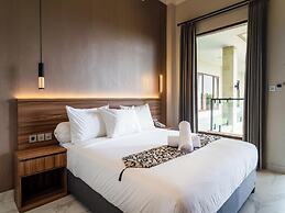 Ayers Hotel