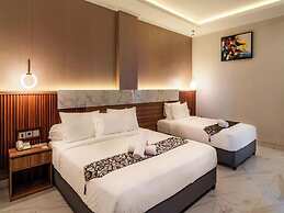 Ayers Hotel