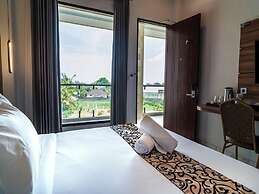 Ayers Hotel