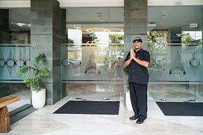 Ayers Hotel