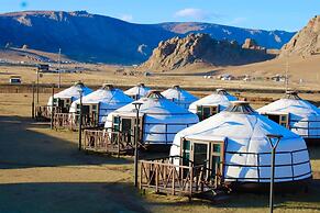 Khumug Tour Resort
