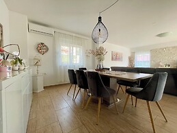 Villa Eternity
