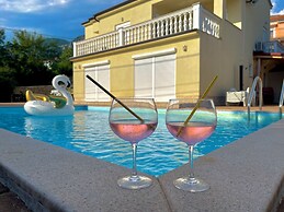 Villa Eternity