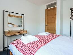 The Moorings Apartment