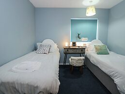 The Moorings Apartment