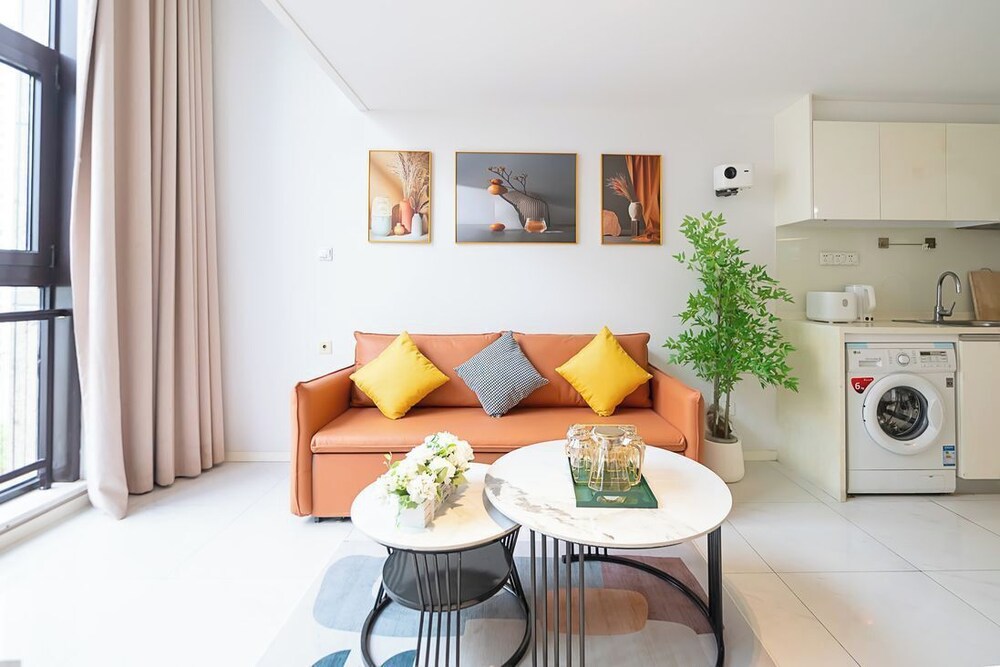 Shanghai Hills & Wanye Spacious Family Suites