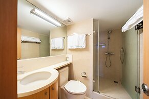 Shanghai Hills & Wanye Spacious Family Suites