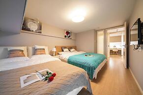 Shanghai Hills & Wanye Spacious Family Suites