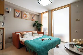 Shanghai Hills & Wanye Spacious Family Suites