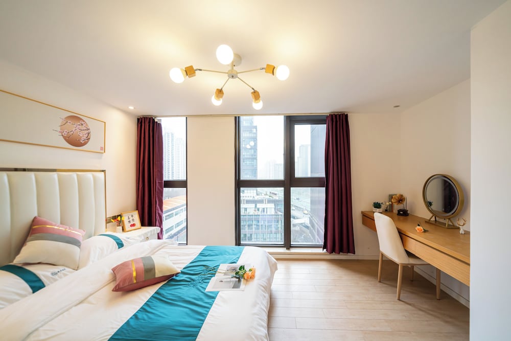 Shanghai Hills & Wanye Spacious Family Suites