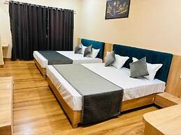 Hotel Bhavya