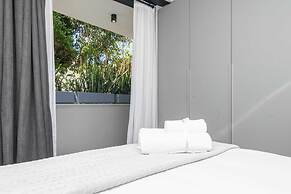 Modern Central Secure Cape Town 2bed Bantry Suite