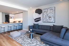 Modern Central Secure Cape Town 2bed Bantry Suite