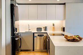 Modern Central Secure Cape Town 2bed Bantry Suite