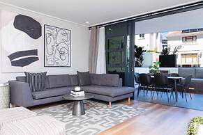 Modern Central Secure Cape Town 2bed Bantry Suite