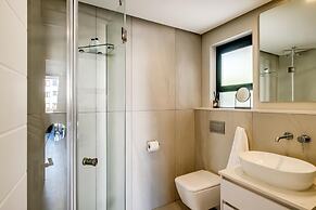 Modern Central Secure Cape Town 2bed Bantry Suite