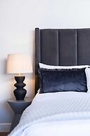 Modern Central Secure Cape Town 2bed Bantry Suite
